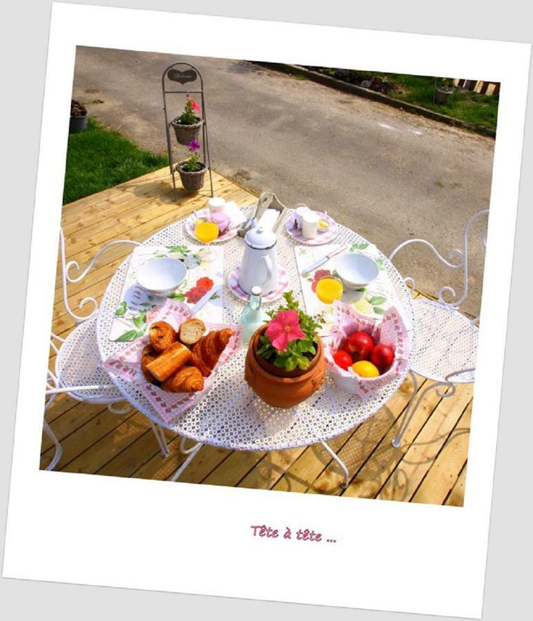 Bed and Breakfast Les Roulottes Des Songes De L'Authie Boufflers Экстерьер фото